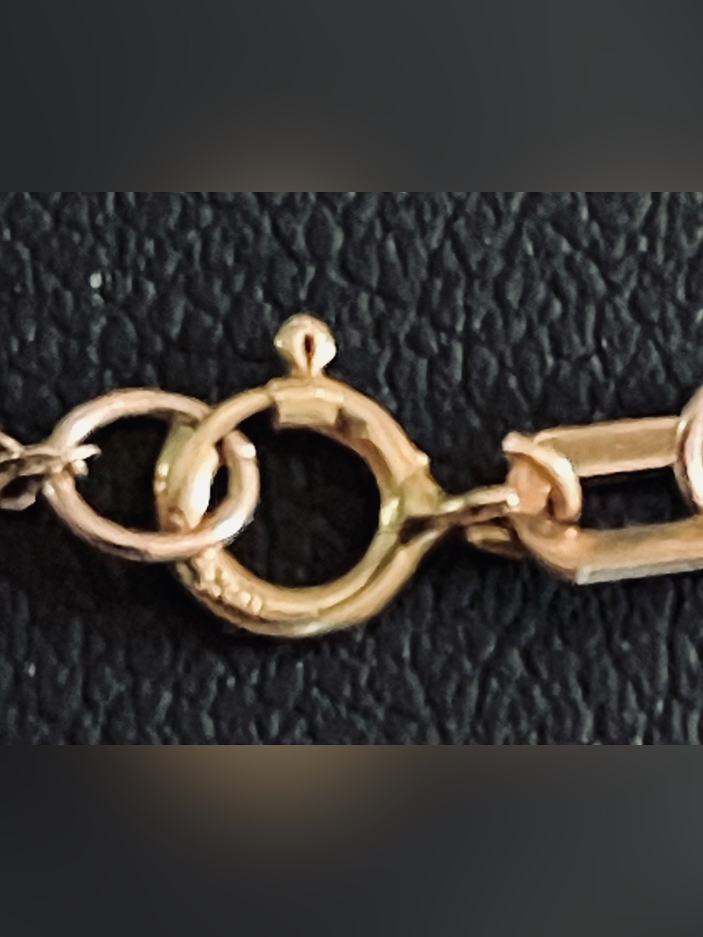 10KT Stamped YellowGOLD Bracelet with 3 CZ stones. Very Pretty. 1.08 grams. - Picture 7 of 14